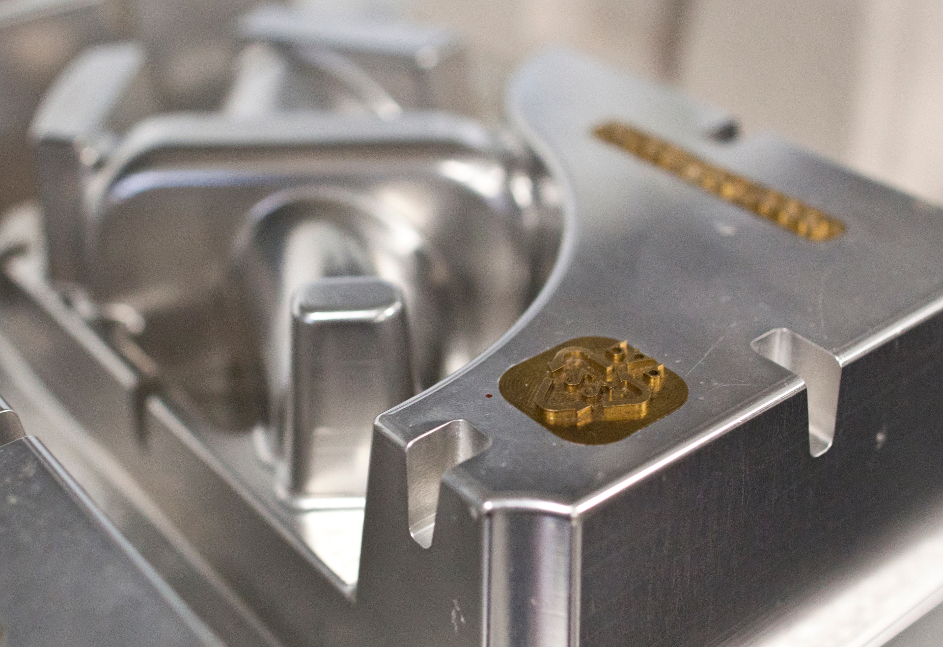 alba pulp 20111104 013 FHD